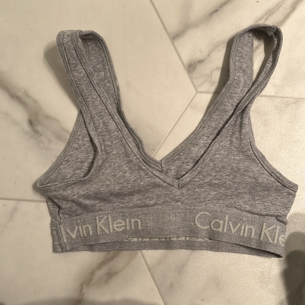 Calvin Klein bralette - Picture 2 of 3